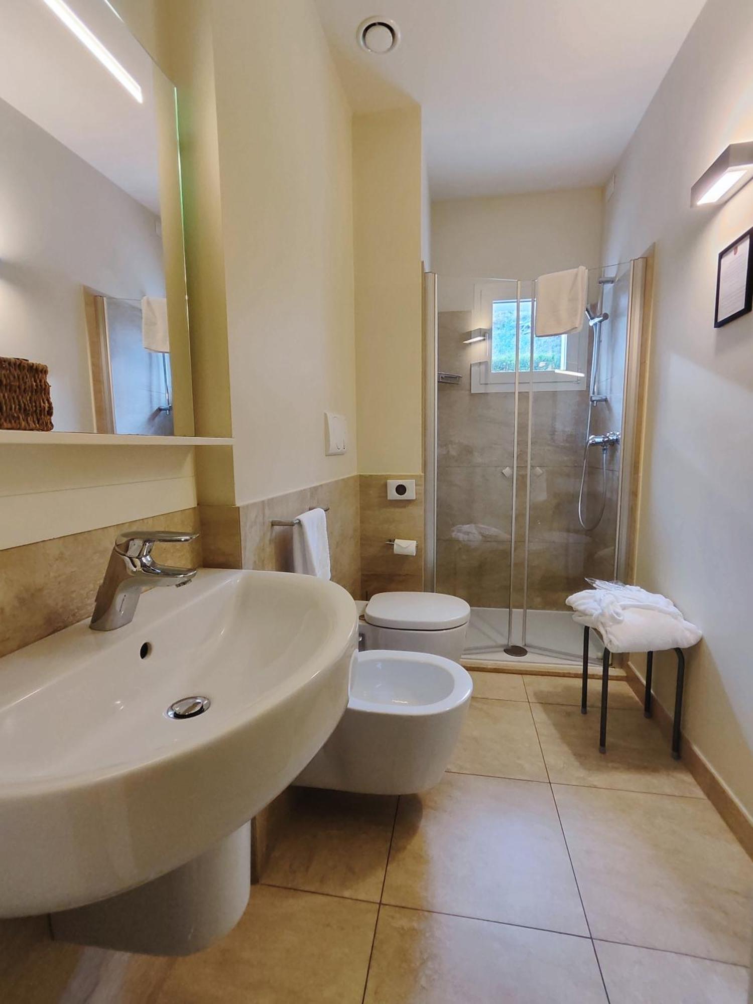 Villa Del Poggio Prosecco Bike Hotel San Pietro Di Feletto Luaran gambar